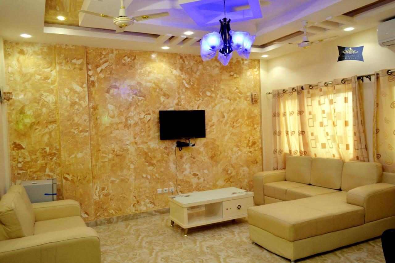 Glory Palace Hotel Cotonou Exterior photo