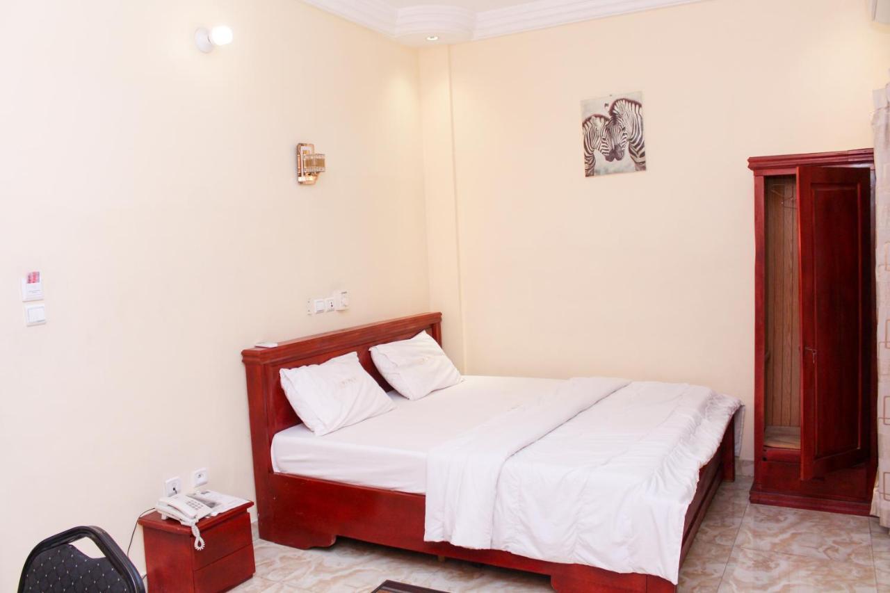 Glory Palace Hotel Cotonou Exterior photo