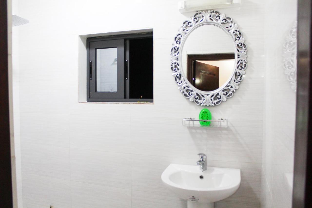 Glory Palace Hotel Cotonou Exterior photo